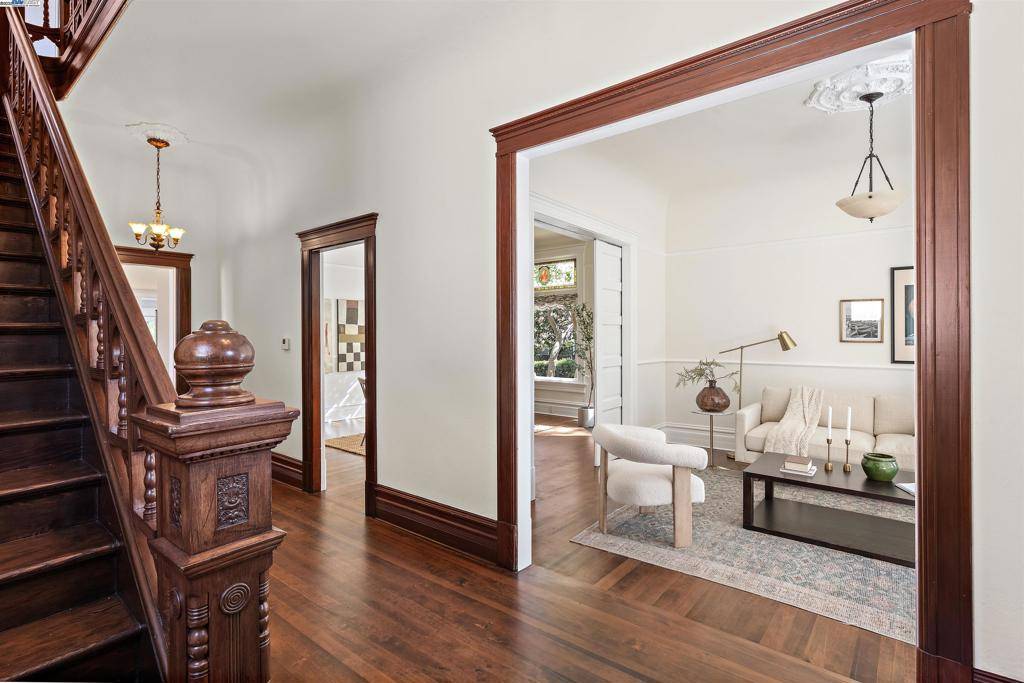 Alameda, CA 94501,1024 Regent St