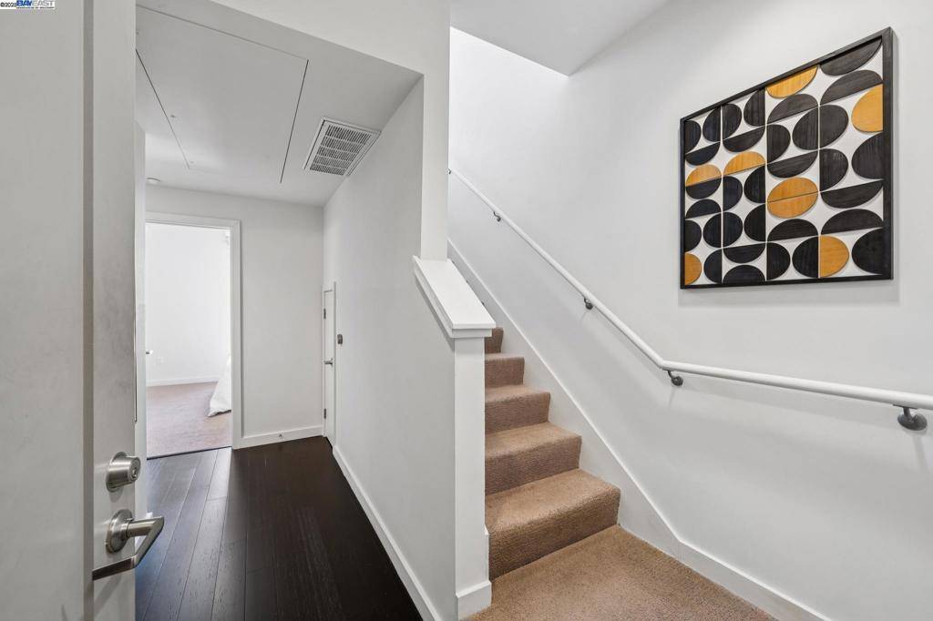 San Francisco, CA 94124,555 Innes #411