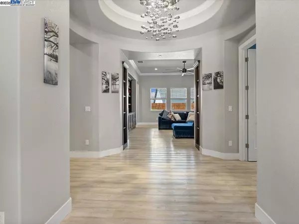 Manteca, CA 95337,1385 Mirassou Dr