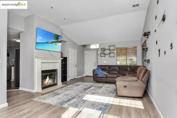 Antioch, CA 94531-8126,4866 Vinewood Way