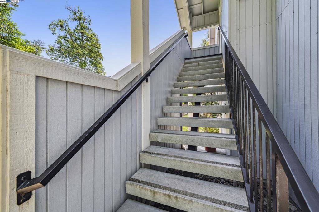 Richmond, CA 94804,198 Schooner Ct