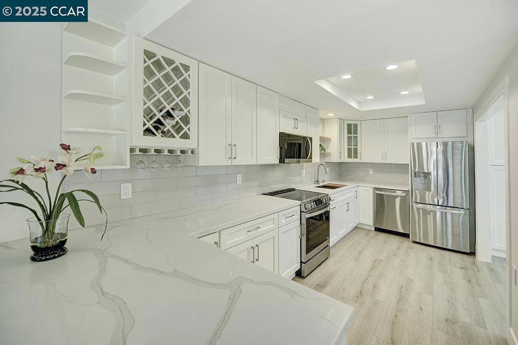 1115 Running Springs Rd #5, Walnut Creek, CA 94595