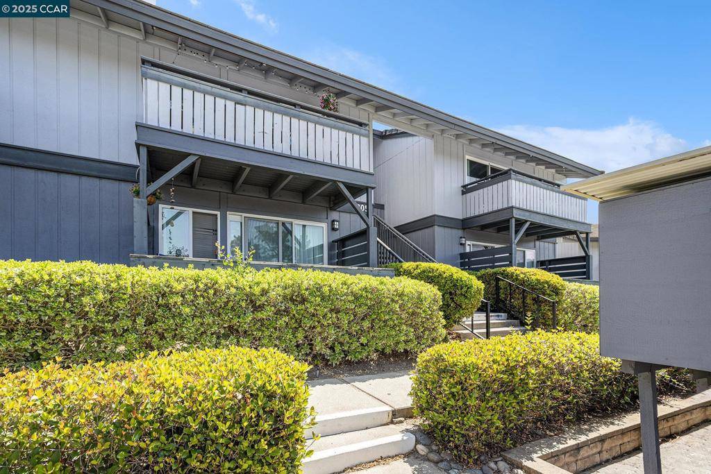Walnut Creek, CA 94598,205 Masters Ct #3