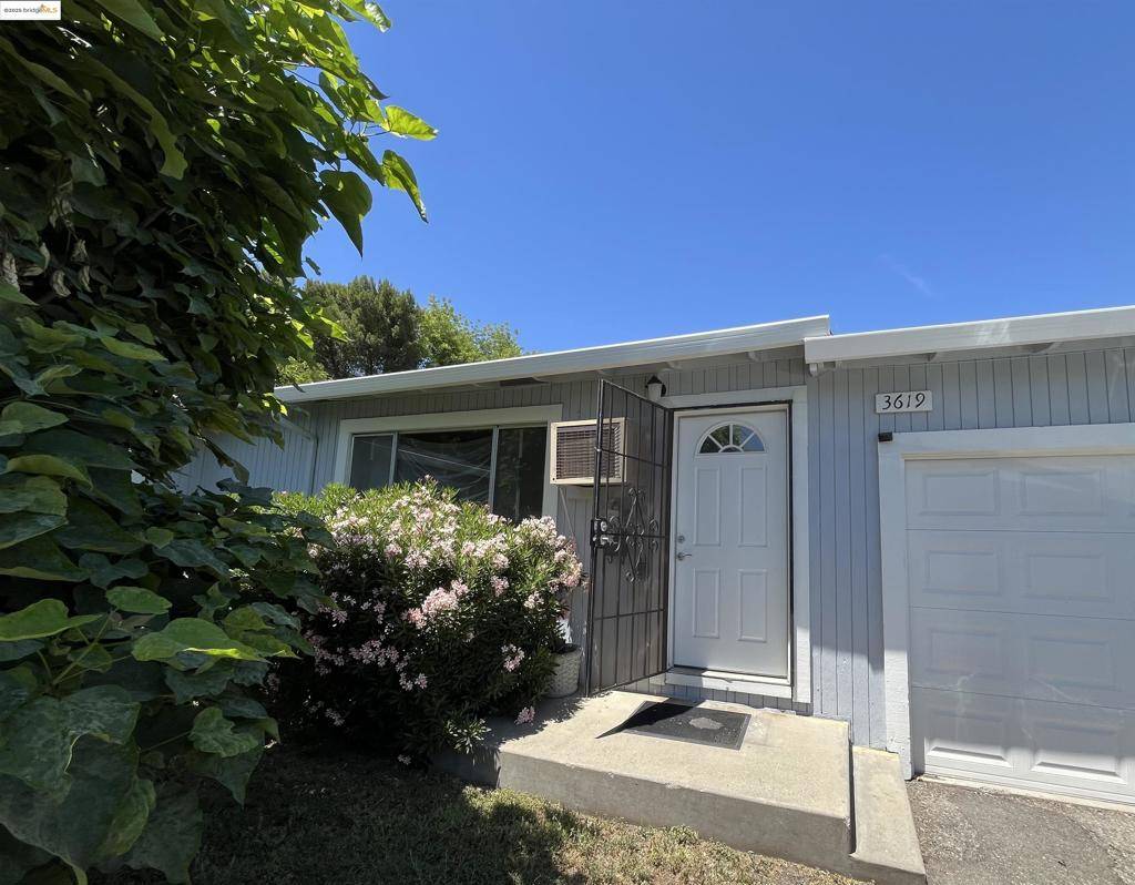 3619 DeOvan St, Stockton, CA 95204
