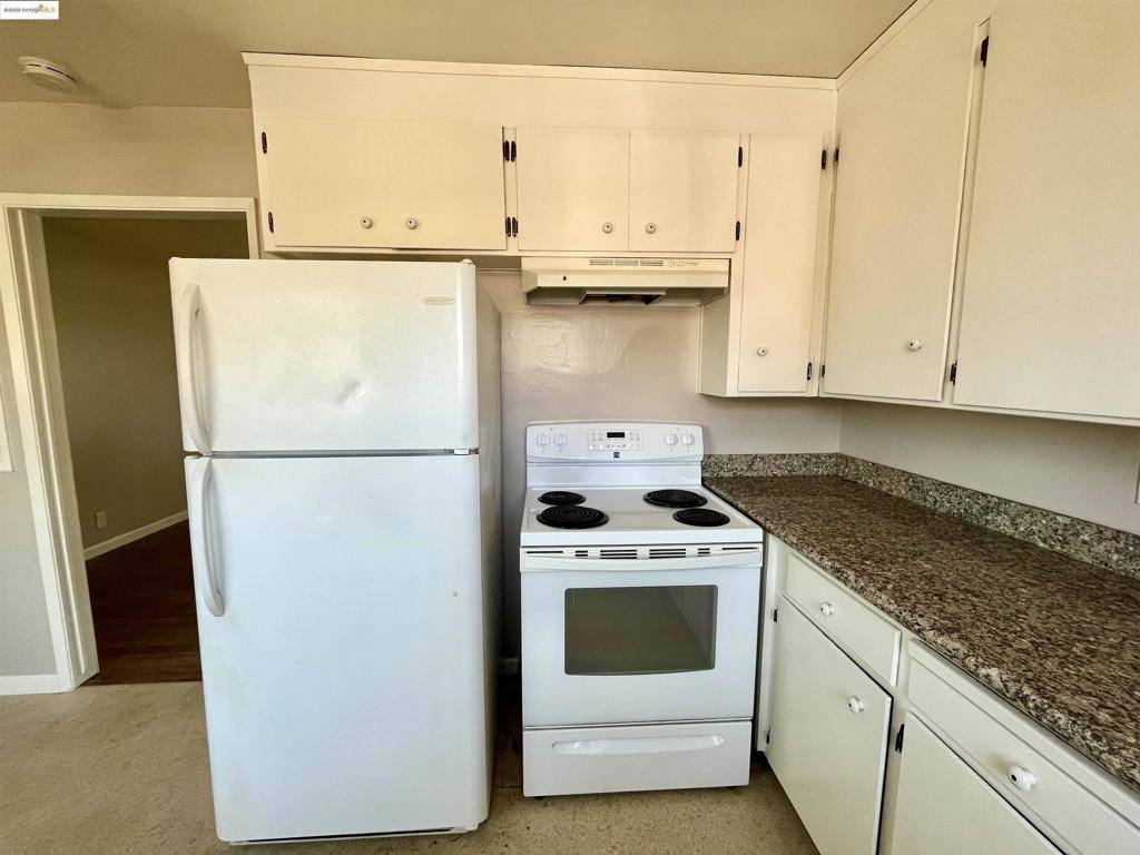 Stockton, CA 95204,3619 DeOvan St