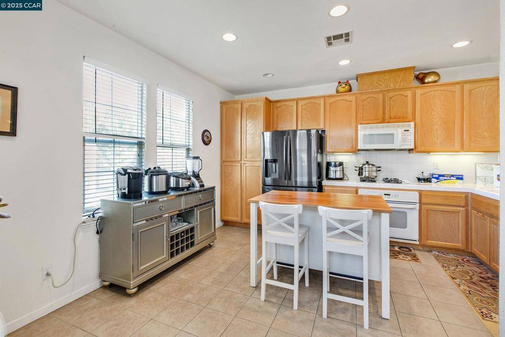 Richmond, CA 94806,5349 Eagle Ct