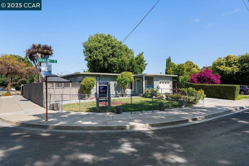 Sunnyvale, CA 94085,561 Manzanita Ave