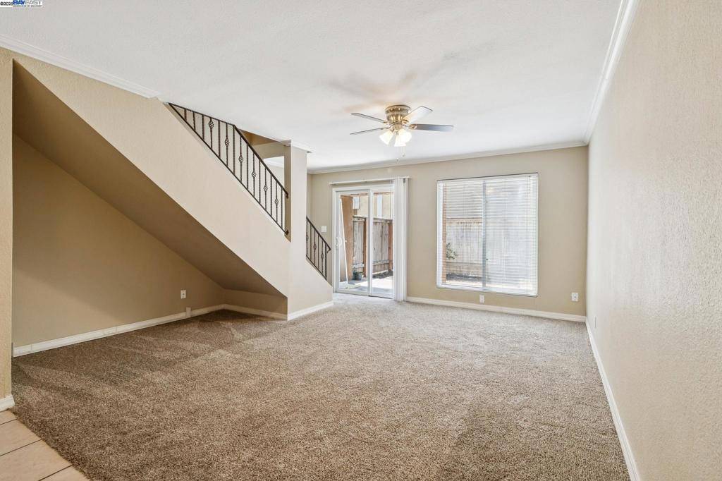 Fresno, CA 93711,7166 N Fruit Ave #154