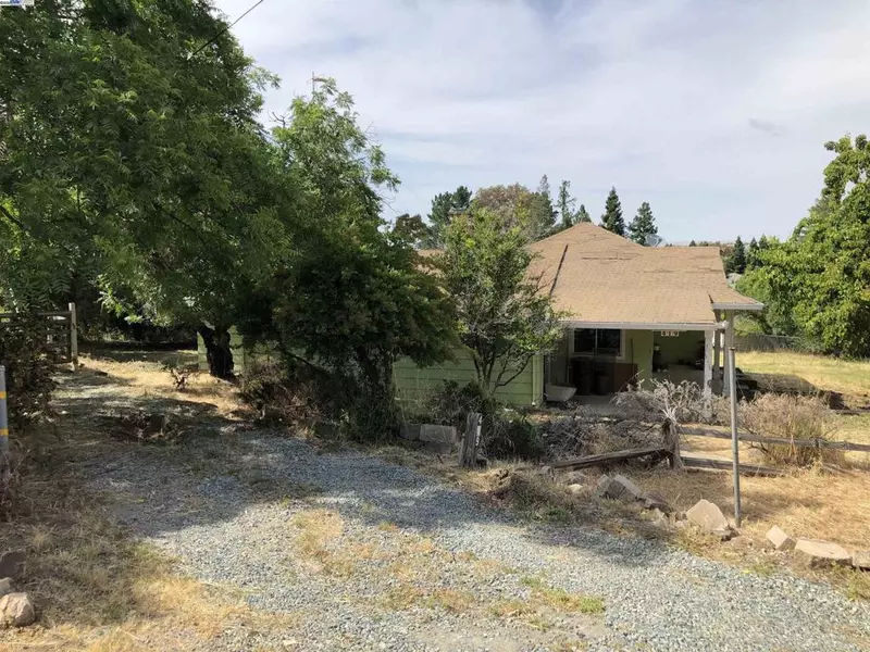 419 Las Lomas Way, Walnut Creek, CA 94598