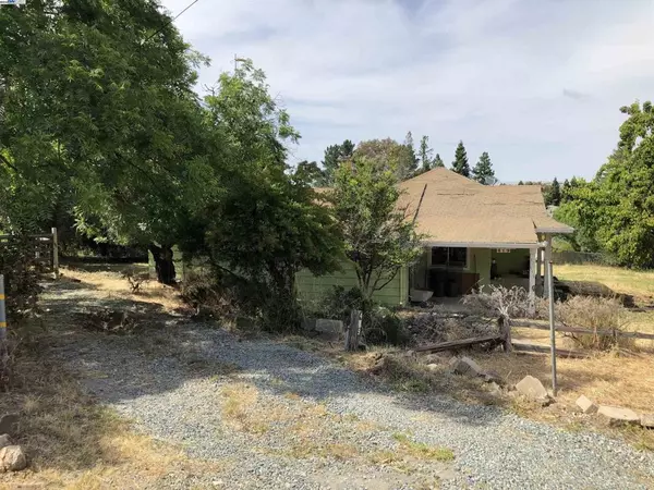 Walnut Creek, CA 94598,419 Las Lomas Way