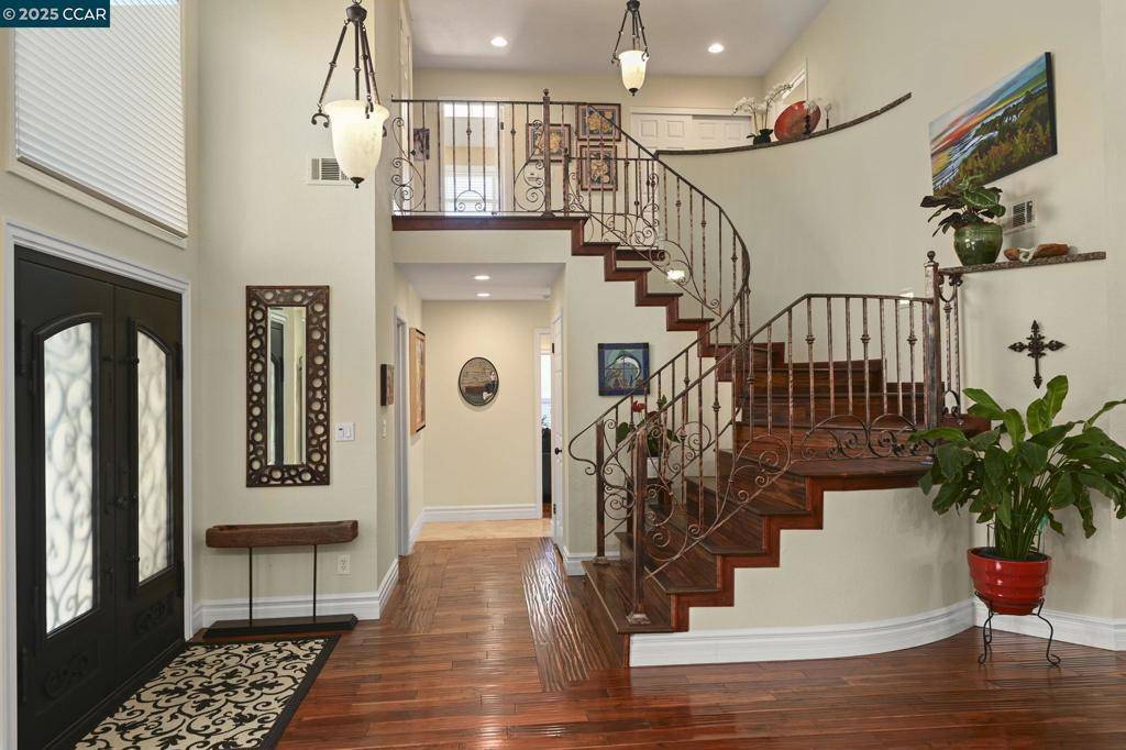 San Ramon, CA 94582,635 Canyon Crest Rd. E.
