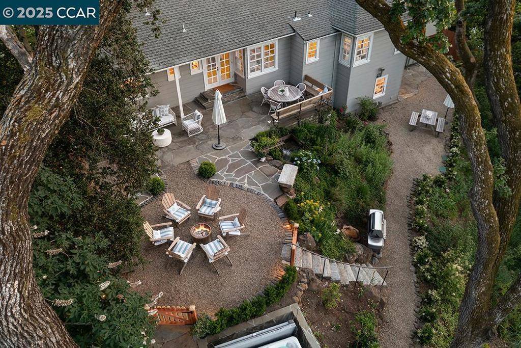 Orinda, CA 94563,72 Davis Rd
