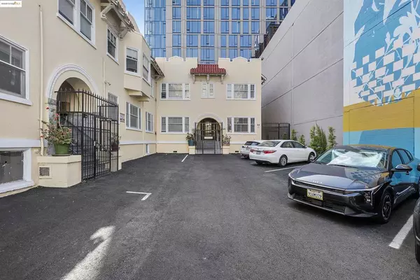 Oakland, CA 94612,2337 Harrison St