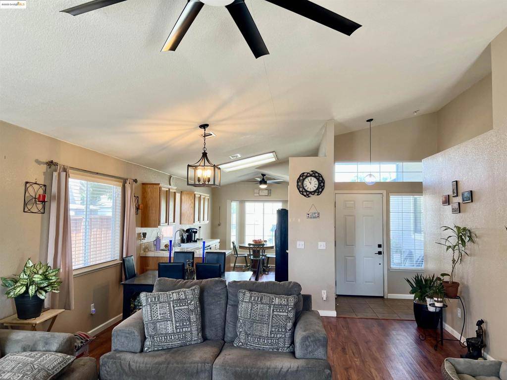 Stockton, CA 95206,1908 Gordon Verner Cir