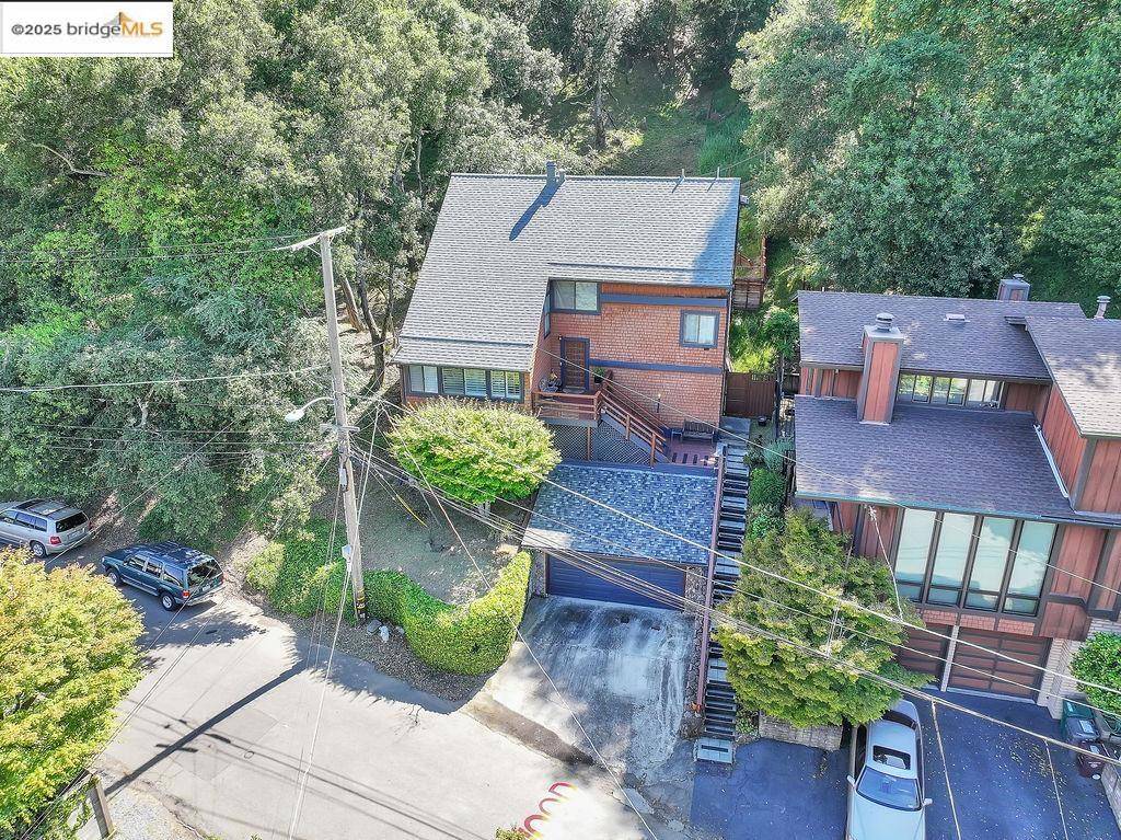 Oakland, CA 94611,7141 Homewood Dr