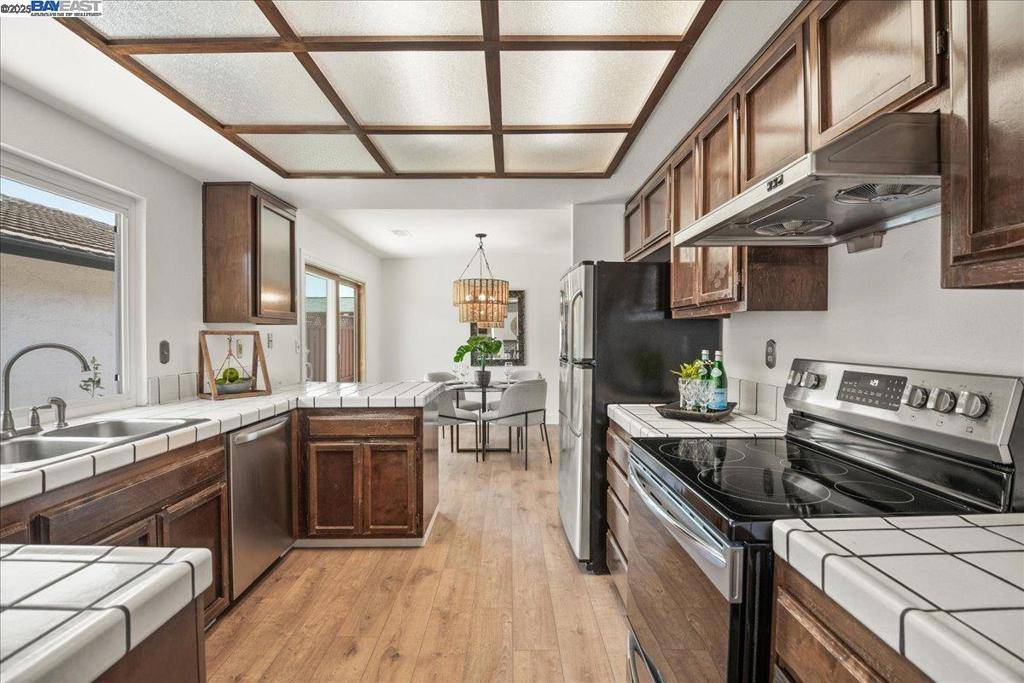 Newark, CA 94560,5769 Bellflower Dr