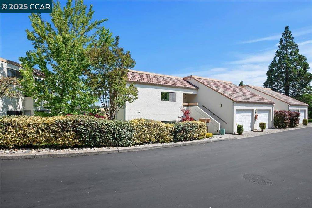 Walnut Creek, CA 94595,3274 Ptarmigan Dr #1A