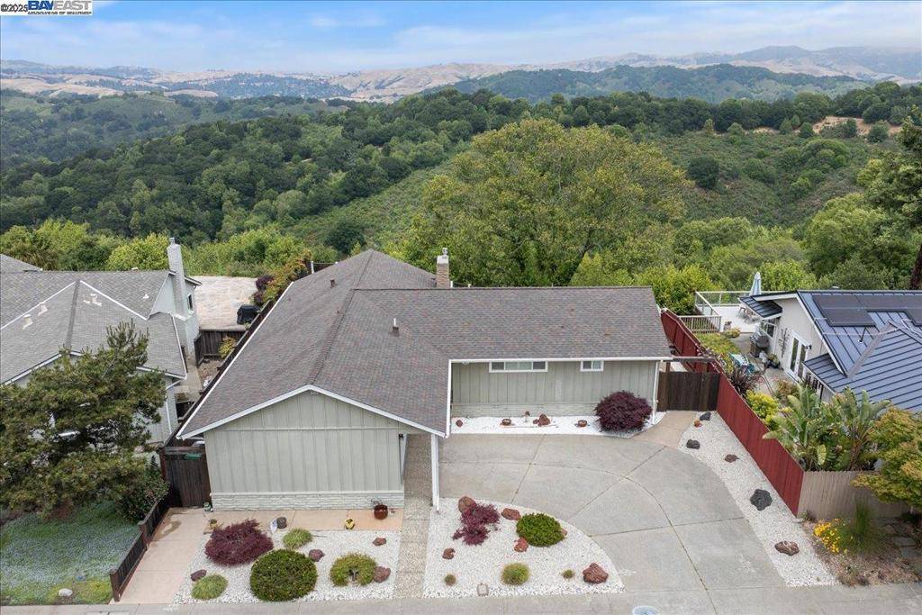 Oakland, CA 94619,5161 Saddle Brook Dr