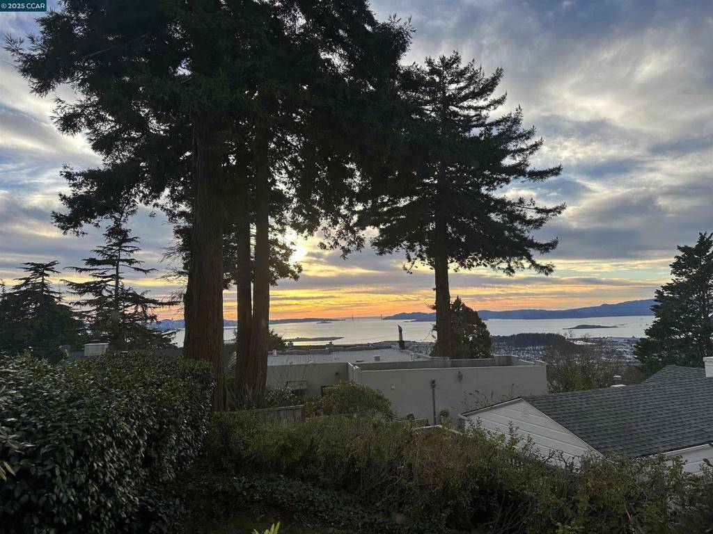 680 Grizzly Peak Blvd, Berkeley, CA 94708