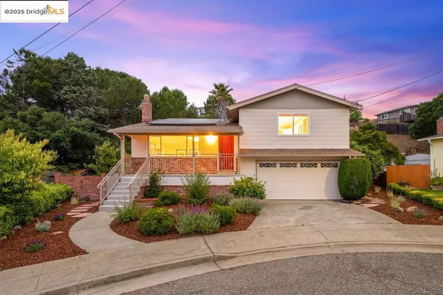 21 Maggiora Ct, Oakland, CA 94605