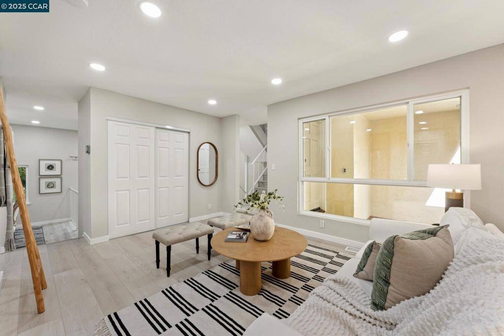 332 Kinross Dr, Walnut Creek, CA 94598