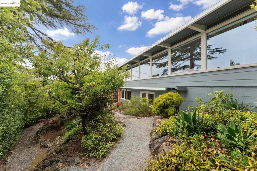 El Cerrito, CA 94530,1415 Devonshire Dr