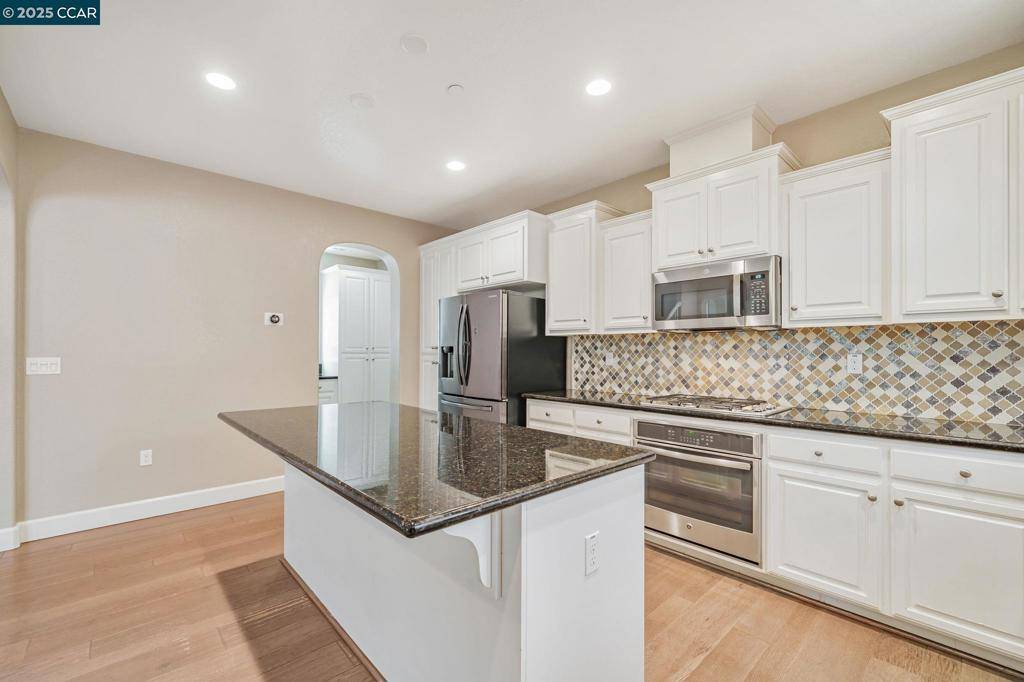 San Ramon, CA 94582,2063 Poinsettia St