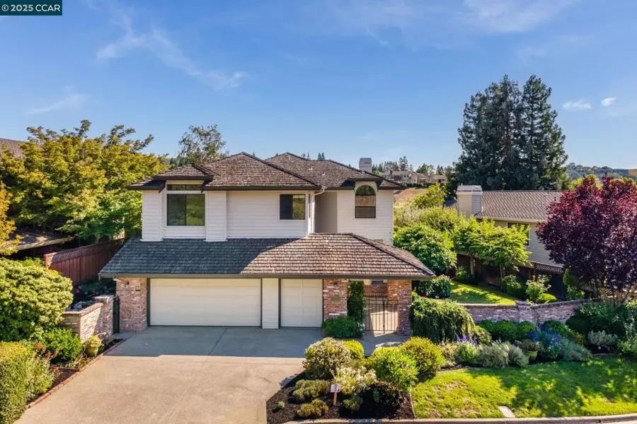 895 Redwood Dr, Danville, CA 94506