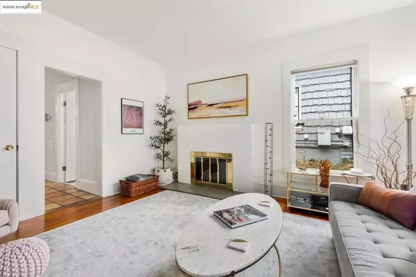 Berkeley, CA 94705,2910 Hillegass Ave #2