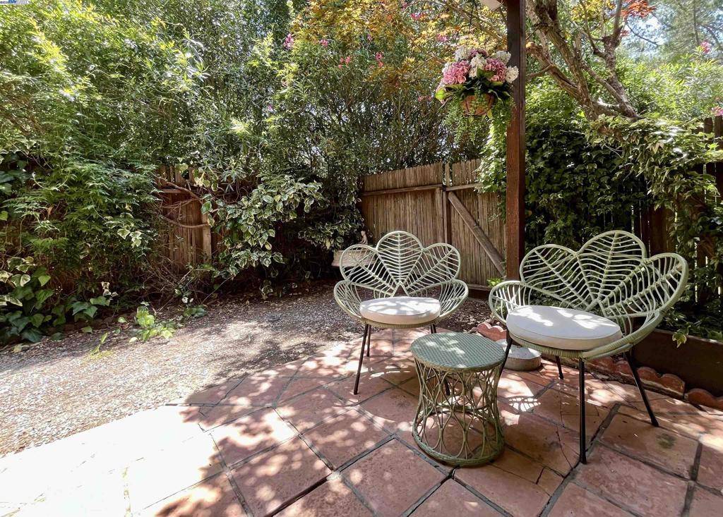 Moraga, CA 94556,148 Ascot Ct #1