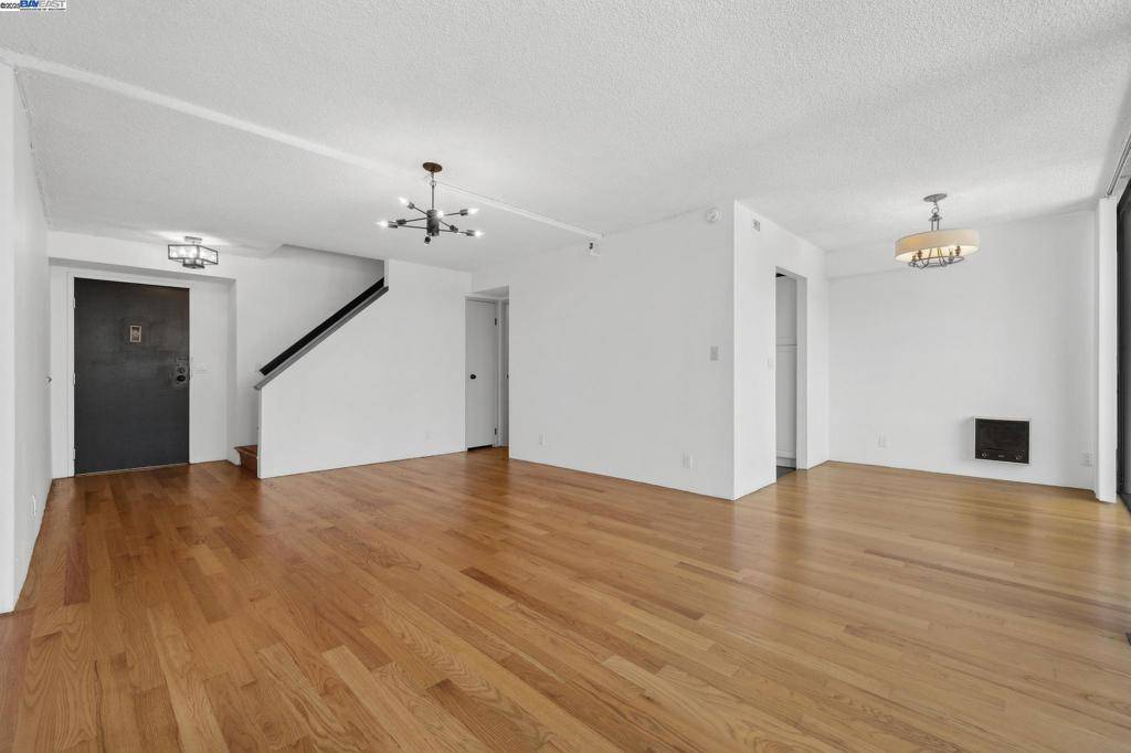 Oakland, CA 94607,801 Franklin St #1201
