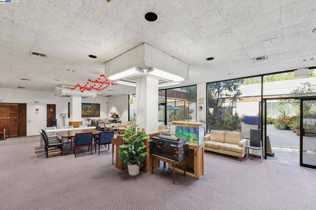 Oakland, CA 94607,801 Franklin St #1201