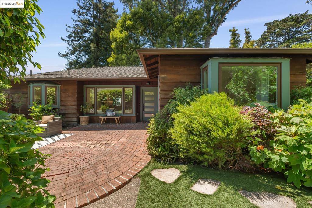Berkeley, CA 94708,1270 Queens Rd