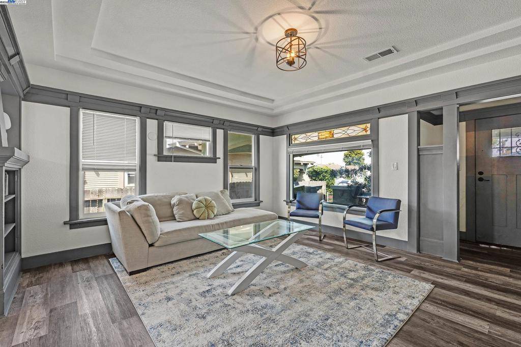 Oakland, CA 94605,2708 60th Avenue