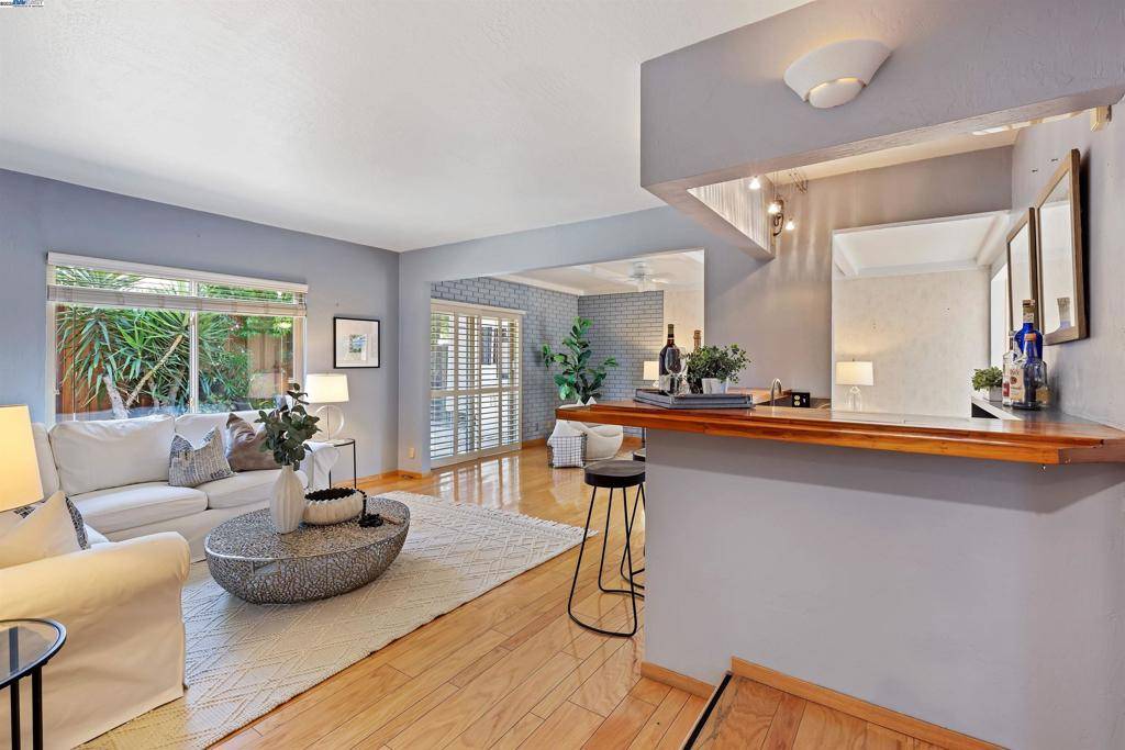 Pleasanton, CA 94588,6266 Alvord Way
