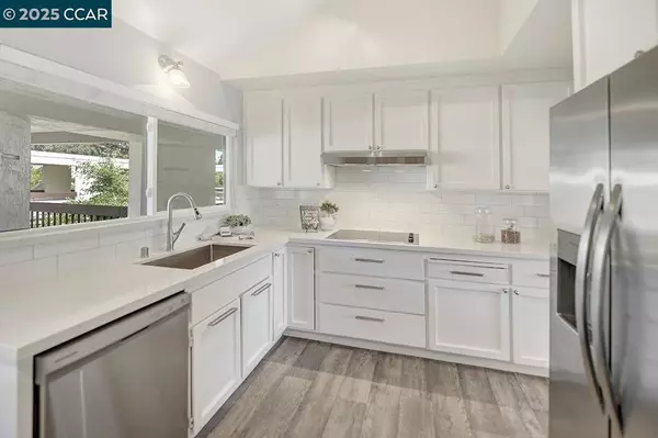 Walnut Creek, CA 94595,3288 Terra Granada Dr #3C