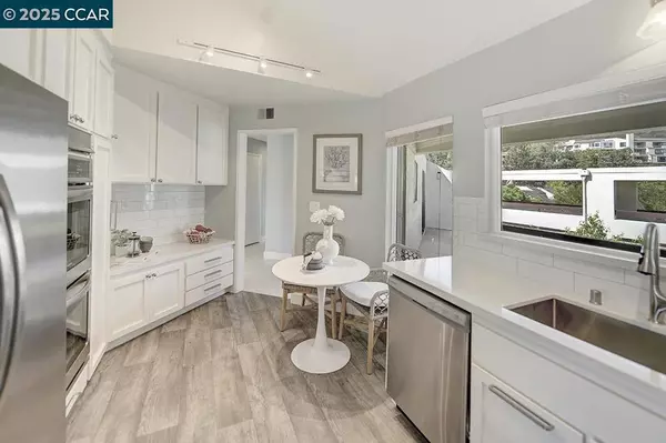 Walnut Creek, CA 94595,3288 Terra Granada Dr #3C