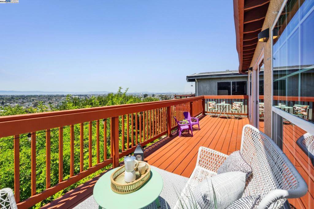 Oakland, CA 94605,3014 BROADMOOR VIEW