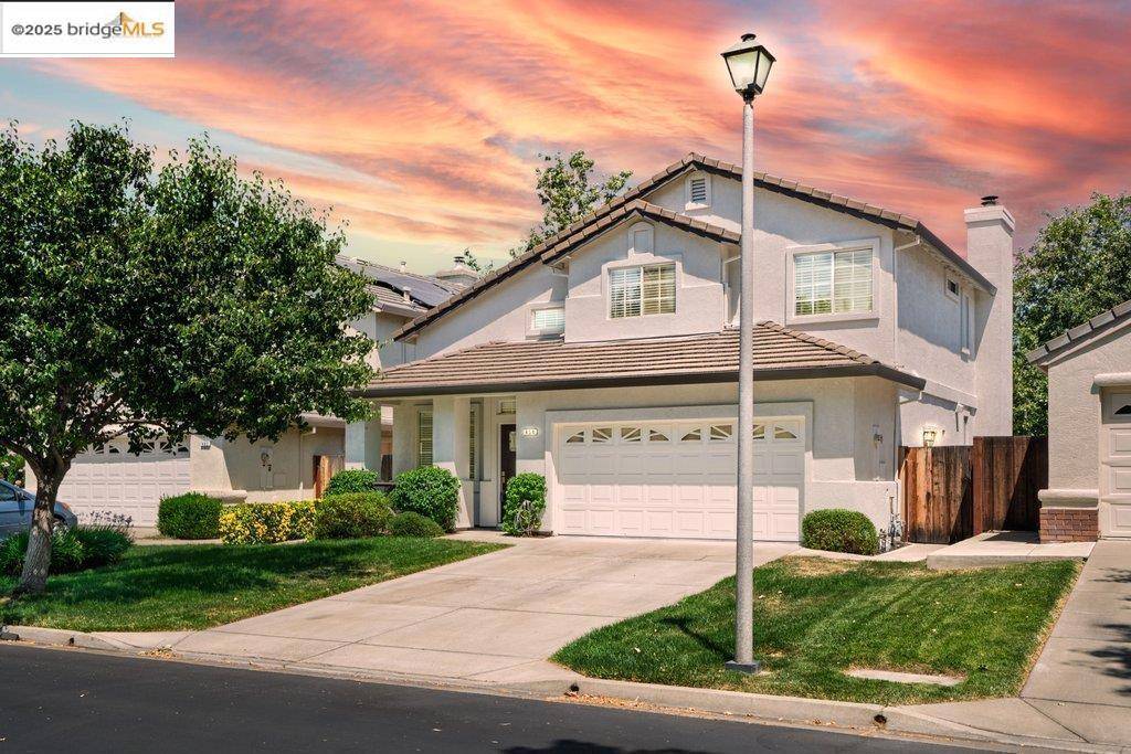 454 Apple Hill Dr, Brentwood, CA 94513