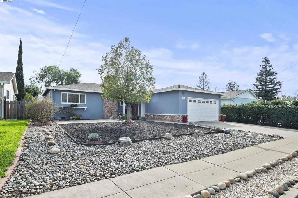 Livermore, CA 94550,3963 Yale Way
