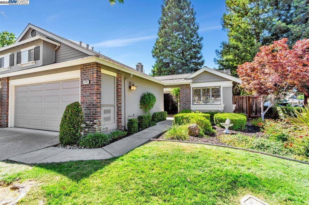 1235 Sunshine Cir, Danville, CA 94506