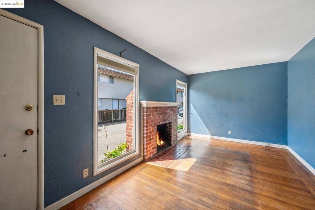 Alameda, CA 94501,3241 Briggs Ave