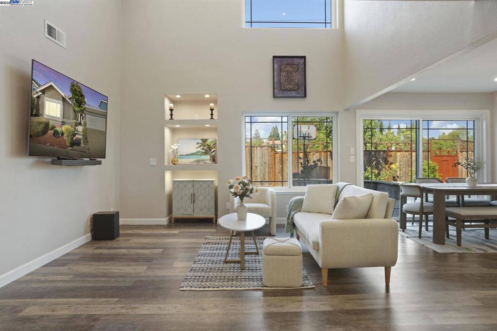 San Ramon, CA 94583,10034 Foxboro Cir