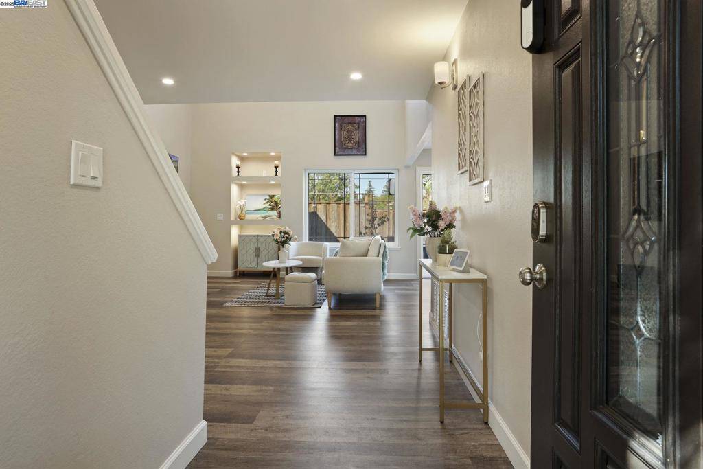 San Ramon, CA 94583,10034 Foxboro Cir