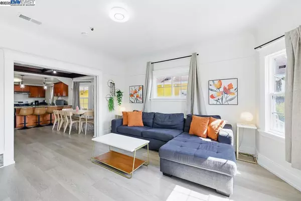 Oakland, CA 94606,2506 Highland Ave