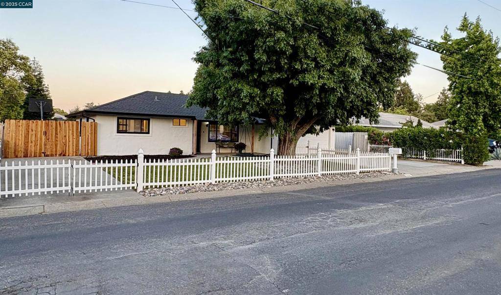 2036 Helen Road, Pleasant Hill, CA 94523