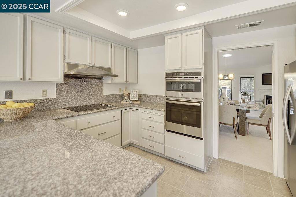 Walnut Creek, CA 94595,4243 Terra Granada Dr #3B