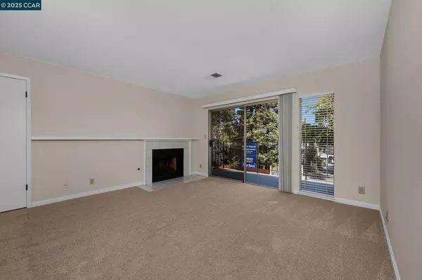 Walnut Creek, CA 94597,1089 Wesley Ct #7
