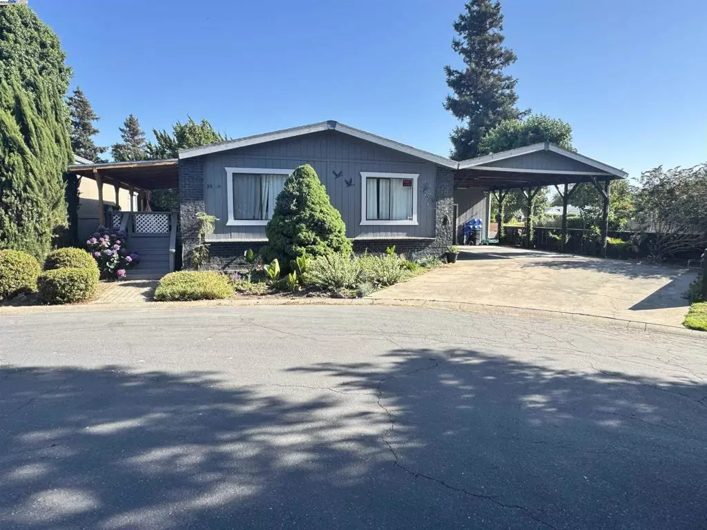 Lodi, CA 95242,14 Blue Teal Ct