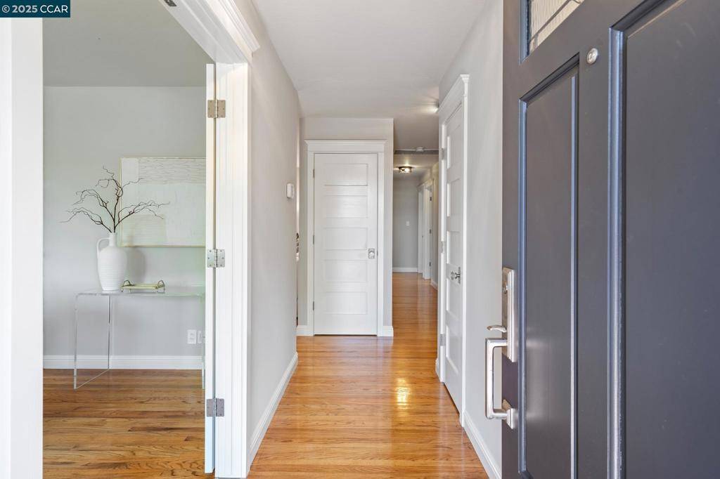Orinda, CA 94563-2816,60 Bates Blvd